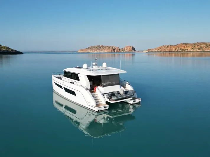 53s Iliad 2025 Yacht Photos Pics 