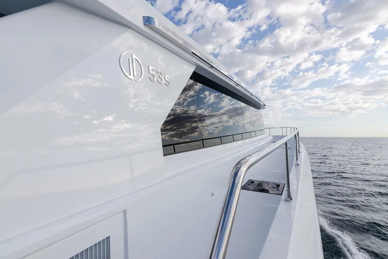 53s Iliad 2025 Yacht Photos Pics 