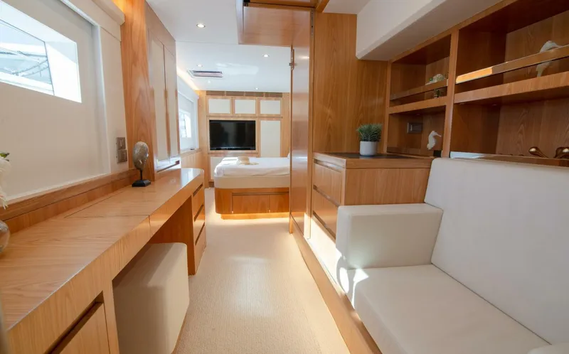 53s Iliad 2025 Yacht Photos Pics 