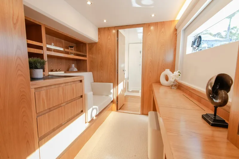 53s Iliad 2025 Yacht Photos Pics 