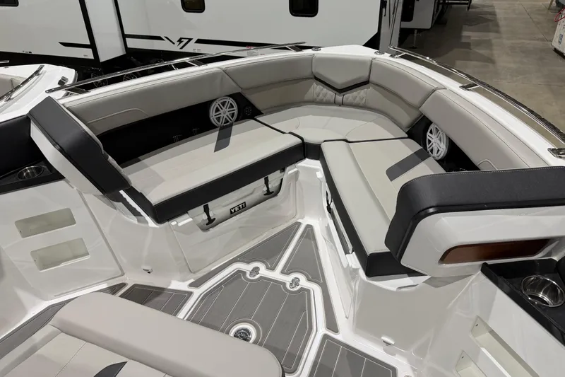  Yacht Photos Pics 2026 Monterey Elite 30 OB boat interior with luxurious seating and modern design.