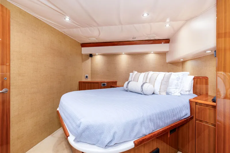 Blueprint Yacht Photos Pics 2009 60 Viking Sportfish Blueprint Master Stateroom