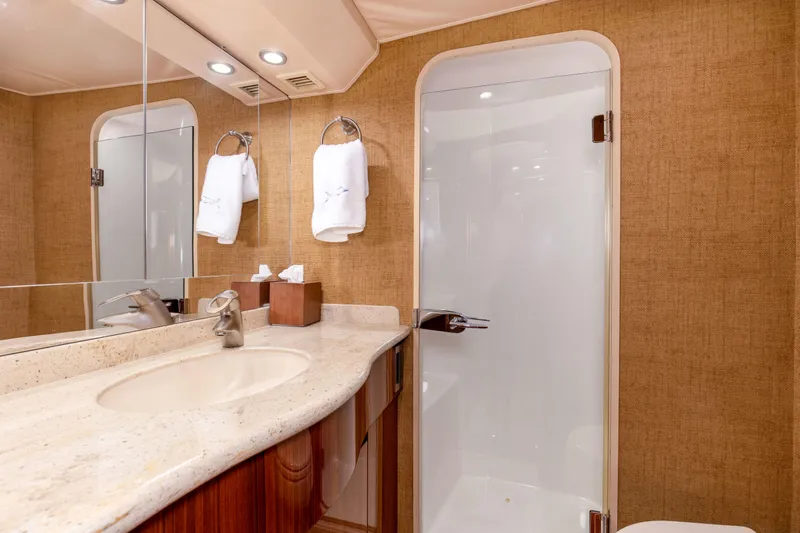 Blueprint Yacht Photos Pics 2009 60 Viking Sportfish Blueprint Master Head