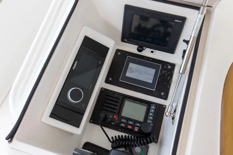 Blueprint Yacht Photos Pics 2009 60 Viking Sportfish Blueprint Port Radio Box