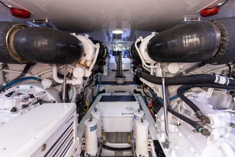 Blueprint Yacht Photos Pics 2009 60 Viking Sportfish Blueprint engine room