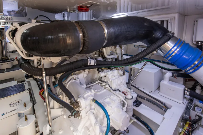 Blueprint Yacht Photos Pics 2009 60 Viking Sportfish Blueprint engine room