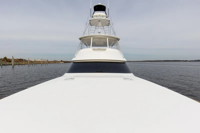 Blueprint Yacht Photos Pics 2009 60 Viking Sportfish Blueprint Foredeck