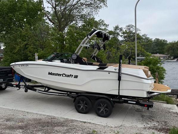 MasterCraft XT22