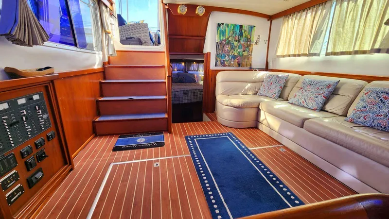 Bon Vivant Yacht Photos Pics 