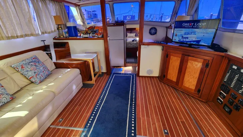 Bon Vivant Yacht Photos Pics 