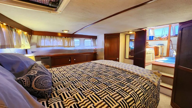 Bon Vivant Yacht Photos Pics 