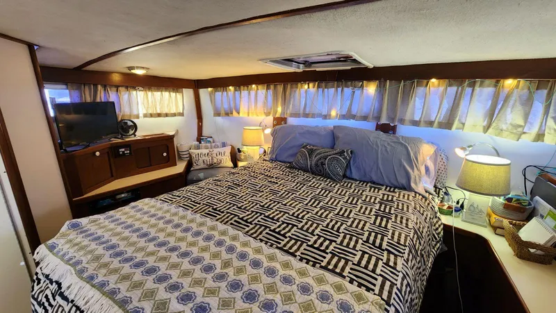 Bon Vivant Yacht Photos Pics 