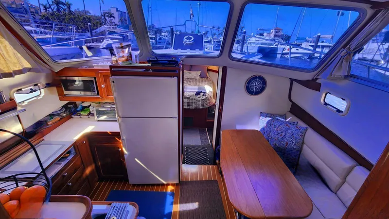 Bon Vivant Yacht Photos Pics 