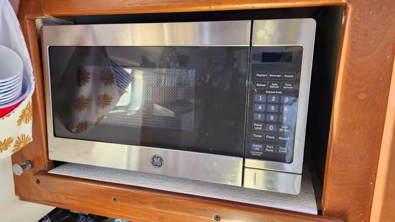 Bon Vivant Yacht Photos Pics 