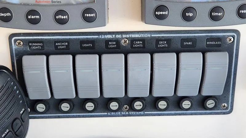 Bon Vivant Yacht Photos Pics 