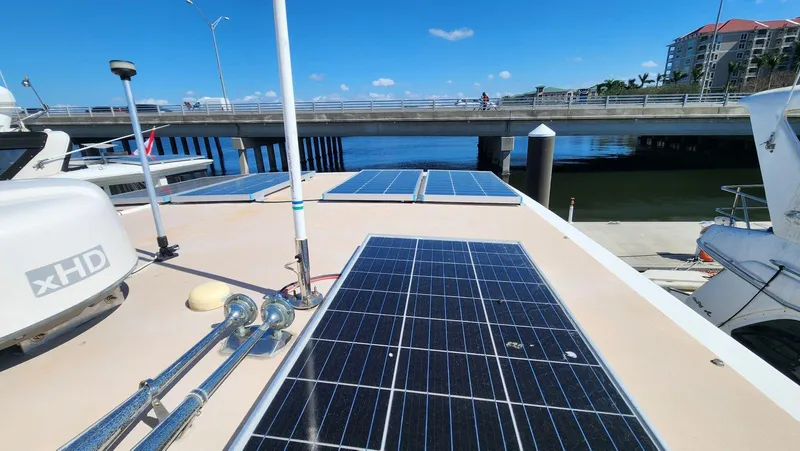 Bon Vivant Yacht Photos Pics 