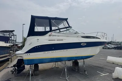 2005 Bayliner 245 Cruiser