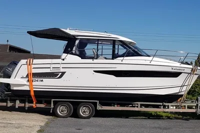 2021 Jeanneau Merry Fisher 895