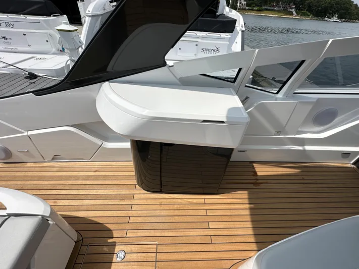 '23 Fairline Fline 33 Ob Yacht Photos Pics 2023 Fairline F//Line 33 Outboard boat with teak deck and sleek white interior.
