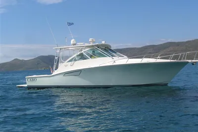 Cabo 40 Express Zeus