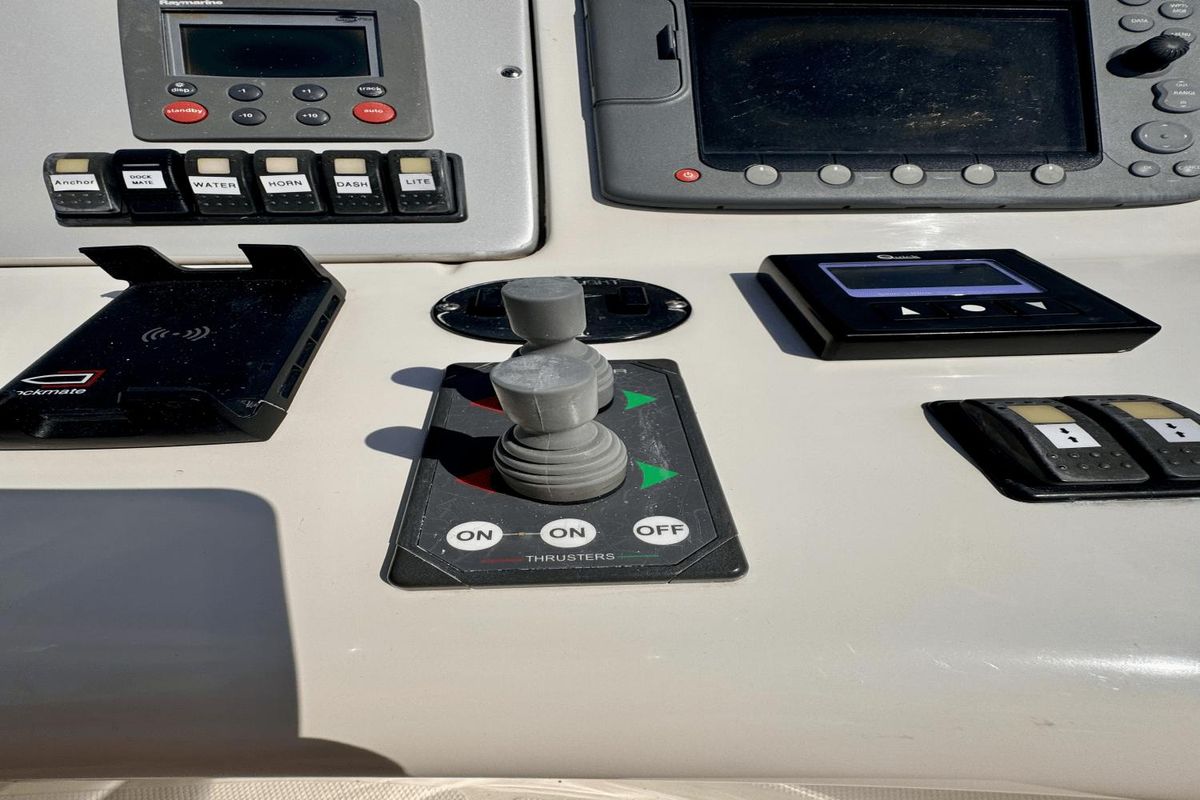 2007 Azimut 50 