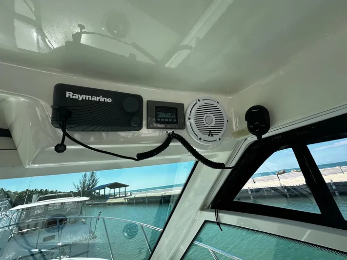  Yacht Photos Pics Interior view of 2015 Boston Whaler 315 Conquest with Raymarine equipment.