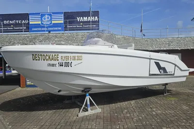 2023 Beneteau FLYER 9 SPACEDECK OB