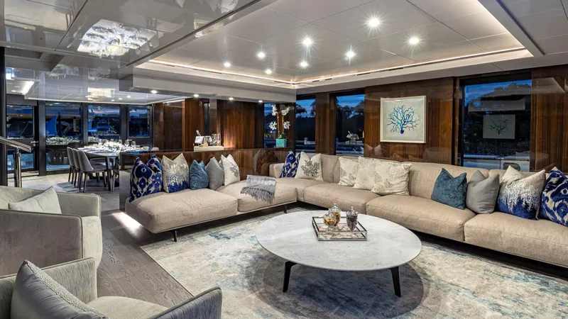 Oculus Yacht Photos Pics 