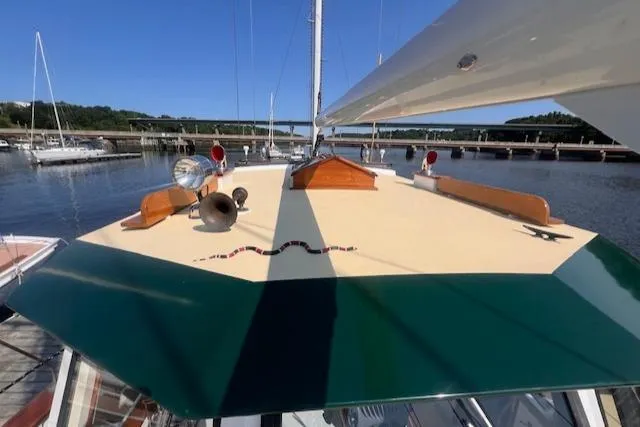 Miss Nina Yacht Photos Pics 