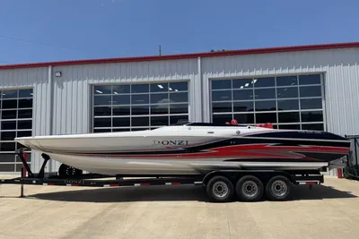 Donzi 35 ZR