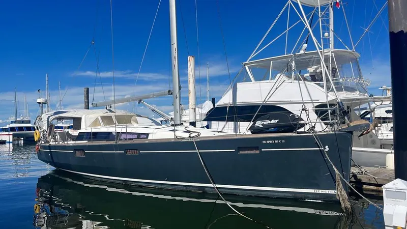 La Vieja Yacht Photos Pics 