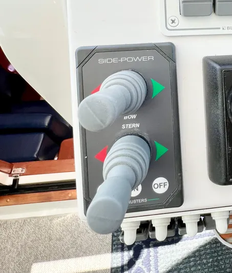 Traveller Yacht Photos Pics Side-Power control panel on 2016 Back Cove 34 boat, featuring bow and stern thruster joysticks.