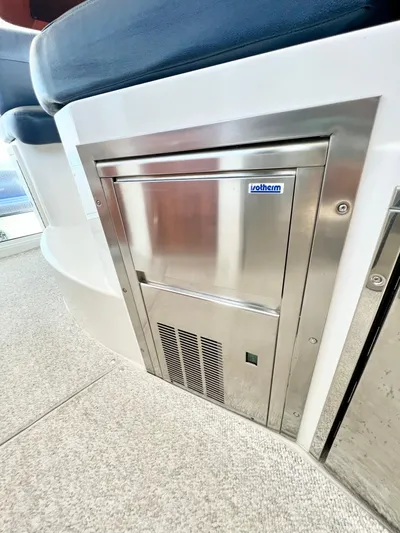 Traveller Yacht Photos Pics Stainless steel appliance on 2016 Back Cove 34 boat interior.