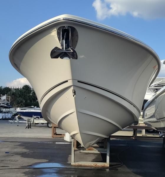 2017 Boston Whaler 350 Outrage