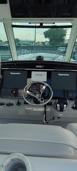 2017 Boston Whaler 350 Outrage