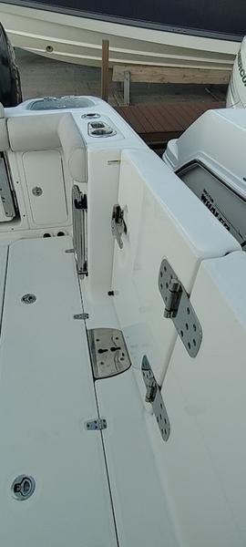 2017 Boston Whaler 350 Outrage