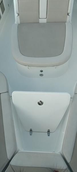 2017 Boston Whaler 350 Outrage