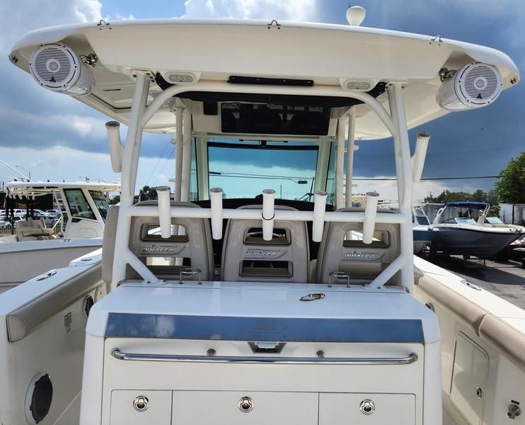 2017 Boston Whaler 350 Outrage