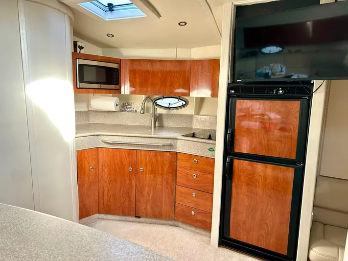 Blue Water Yacht Photos Pics 