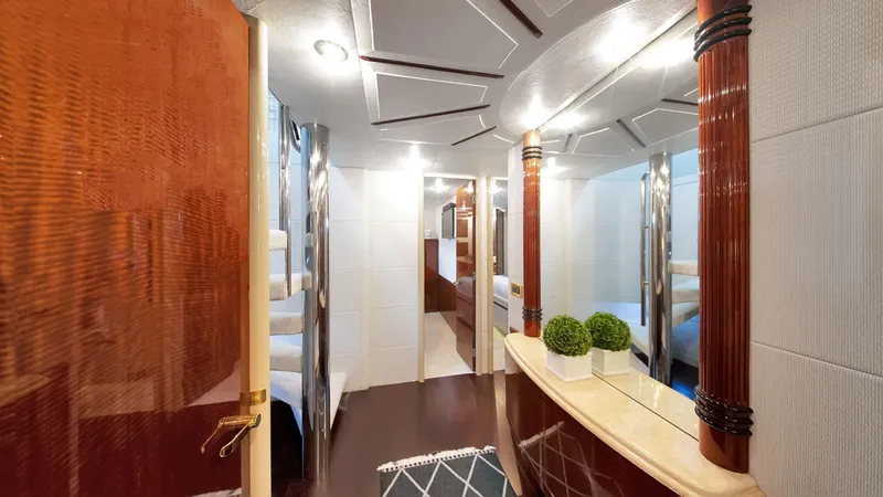 Tryst Yacht Photos Pics 