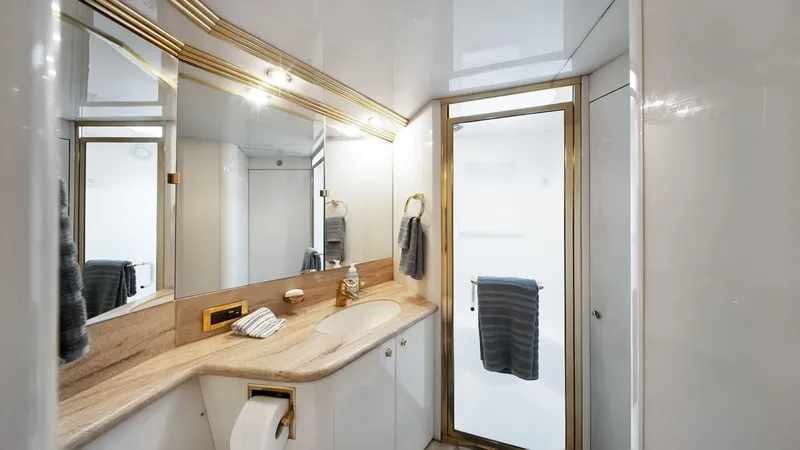 Tryst Yacht Photos Pics 