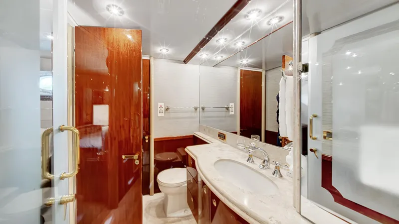 Tryst Yacht Photos Pics 