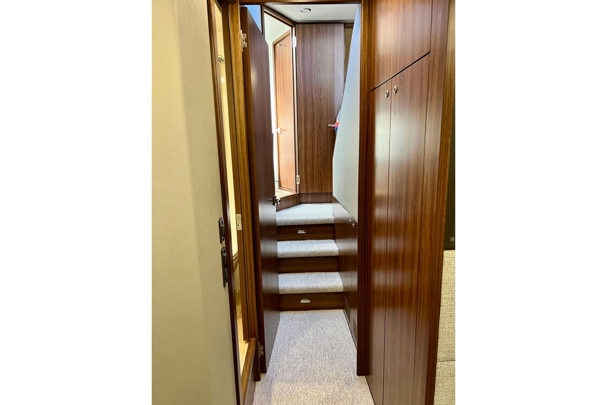 2023 Maritimo 60 