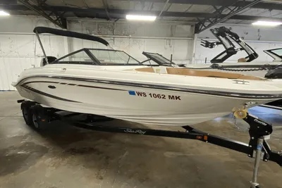 Sea Ray 210 SPXO