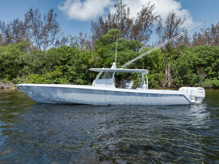 Sir' Reel Yacht Photos Pics 