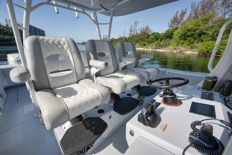 Sir' Reel Yacht Photos Pics 