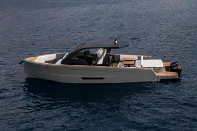 2025 Maxim Yachts 43 Race