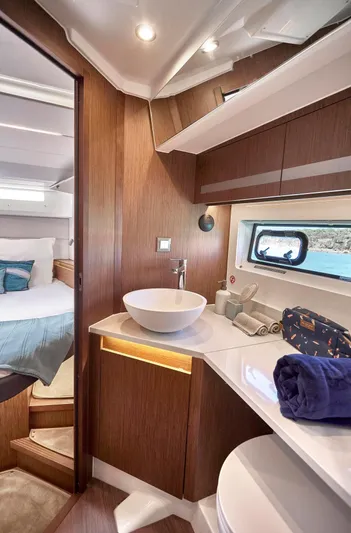 Beneteau Anteras 12 Yacht Photos Pics Beneteau Anteras 12