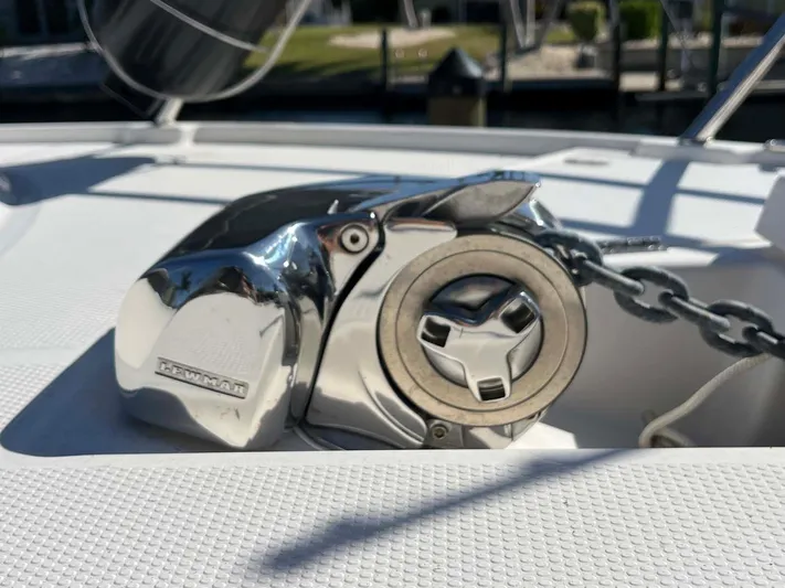 A'wa Yacht Photos Pics Lewmar Windlass