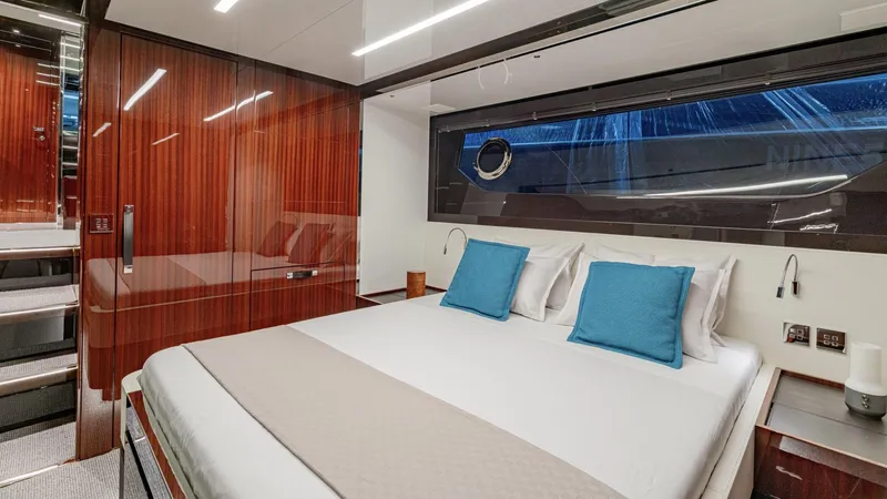  Yacht Photos Pics GS309468.jpeg